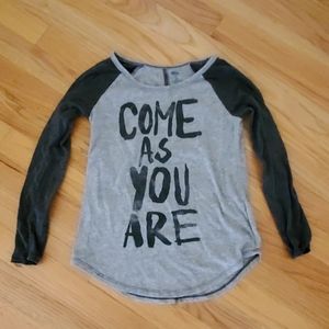 Girls Nirvana tee 💙3 for $20 item💙